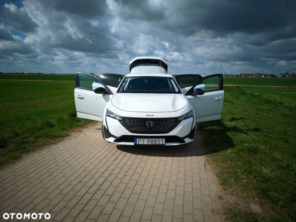 Peugeot 308 1.6 Hybrid PHEV Allure EAT8 - 13