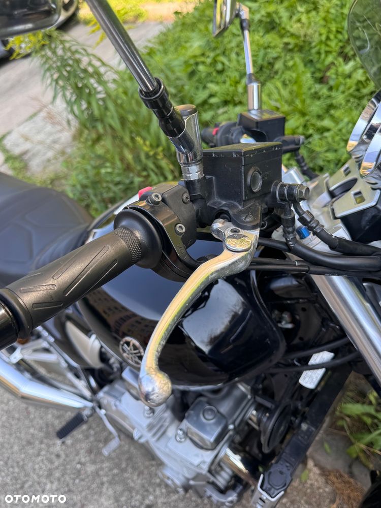 Yamaha XJR - 2