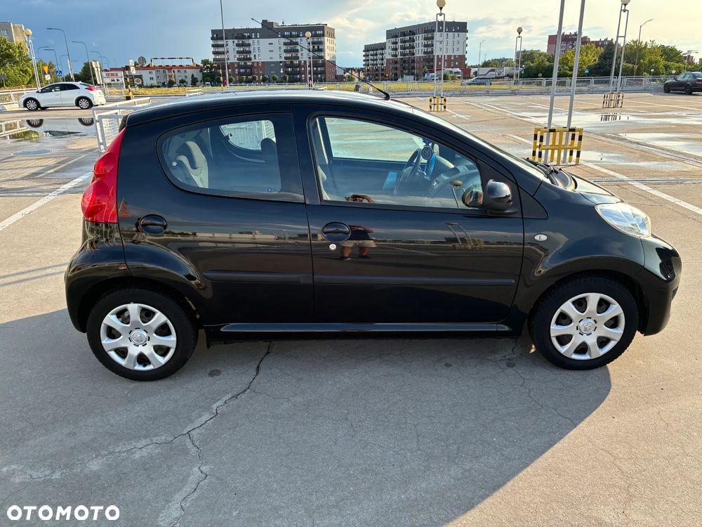 Peugeot 107 1.0 Urban Move - 4