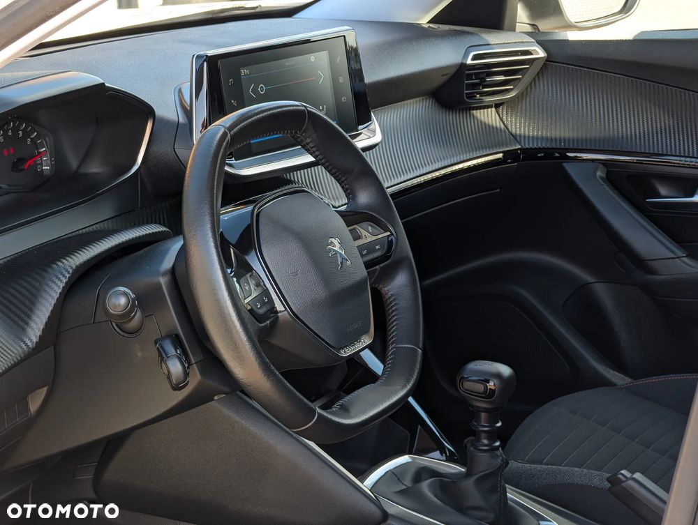 Peugeot 2008 PureTech 130 Active - 23