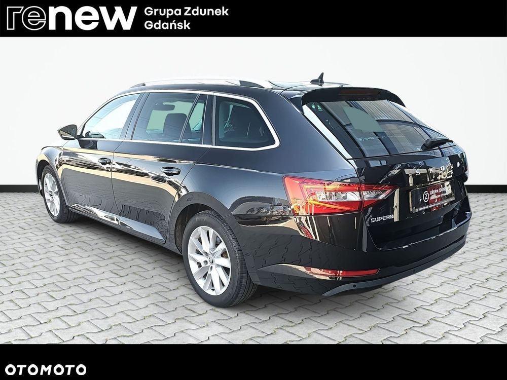Skoda Superb 2.0 TSI Sportline DSG - 8
