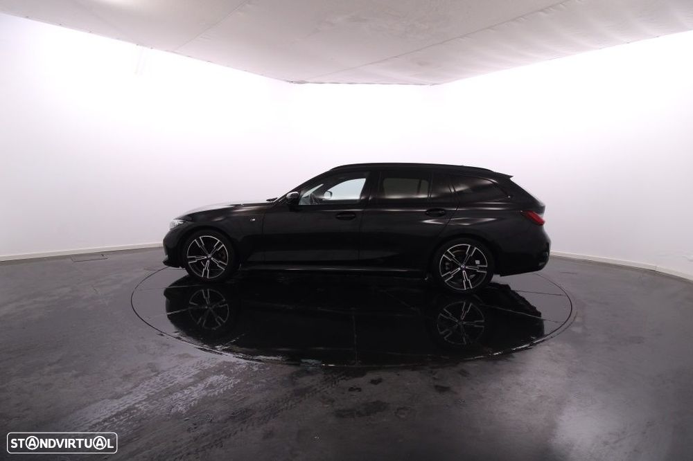 BMW 320 d Touring Pack Desportivo M Auto - 3