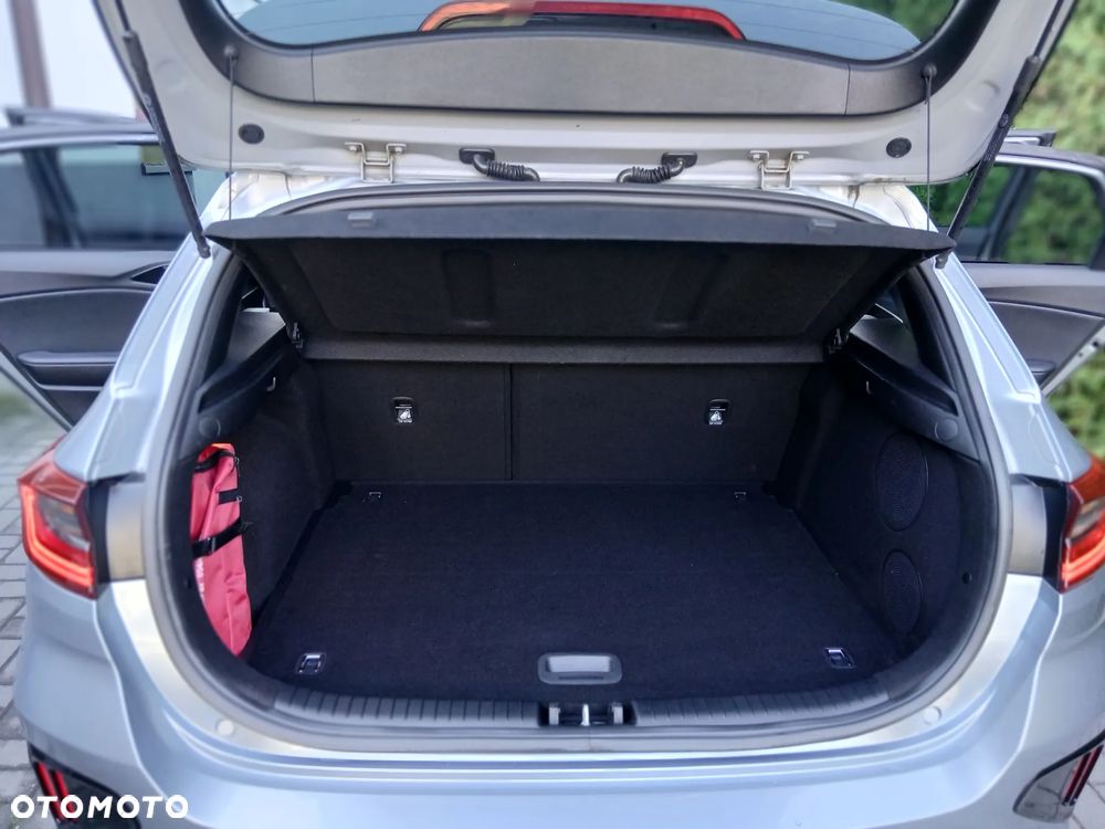 Kia Ceed 1.6 T-GDI GT DCT - 11