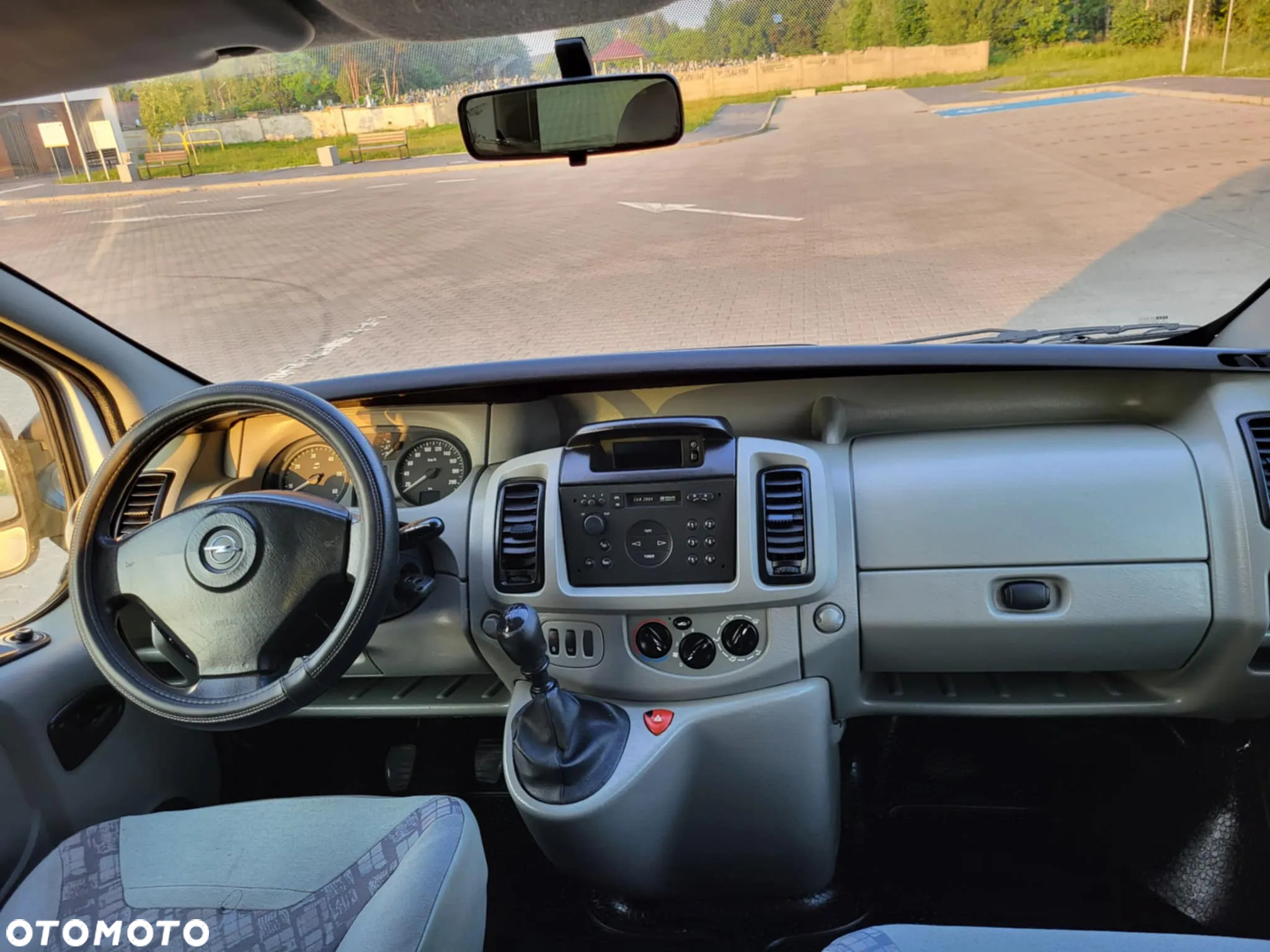 Opel Vivaro - 16