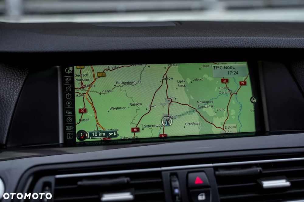 BMW Seria 5 525d xDrive Luxury Line - 27