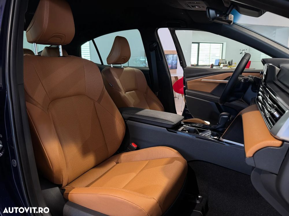 Toyota Camry - 10
