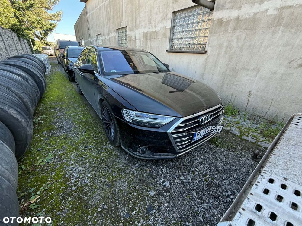 Audi A8 - 1