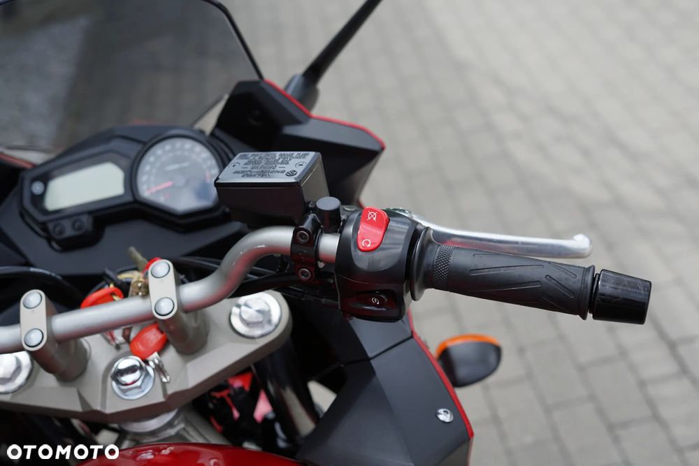 Yamaha XJ - 17
