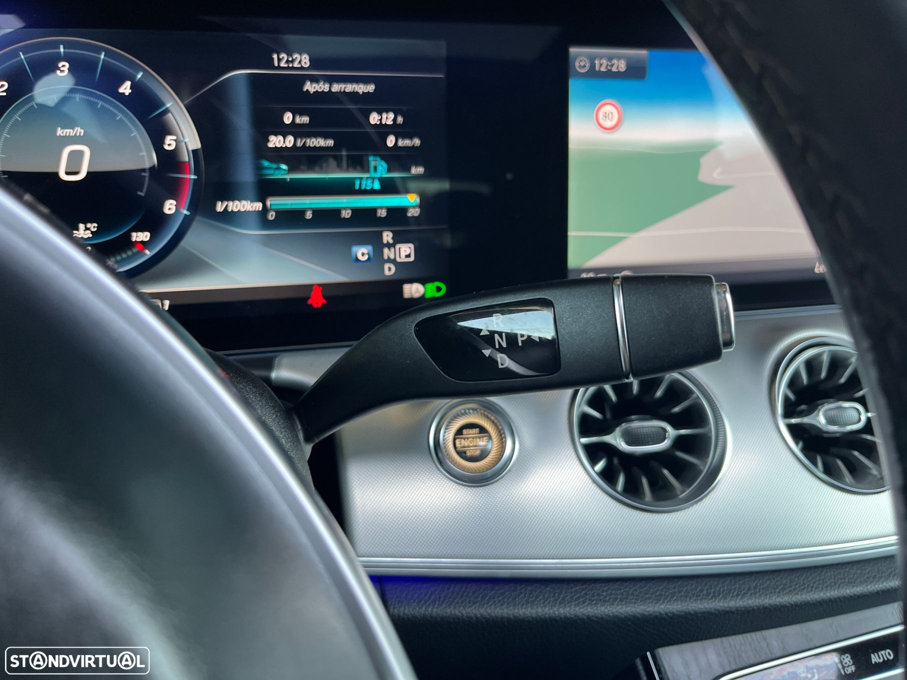 Mercedes-Benz E 220 d Coupe 9G-TRONIC AMG Line - 27