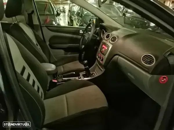 Ford Focus 1.4 16V Trend - 3