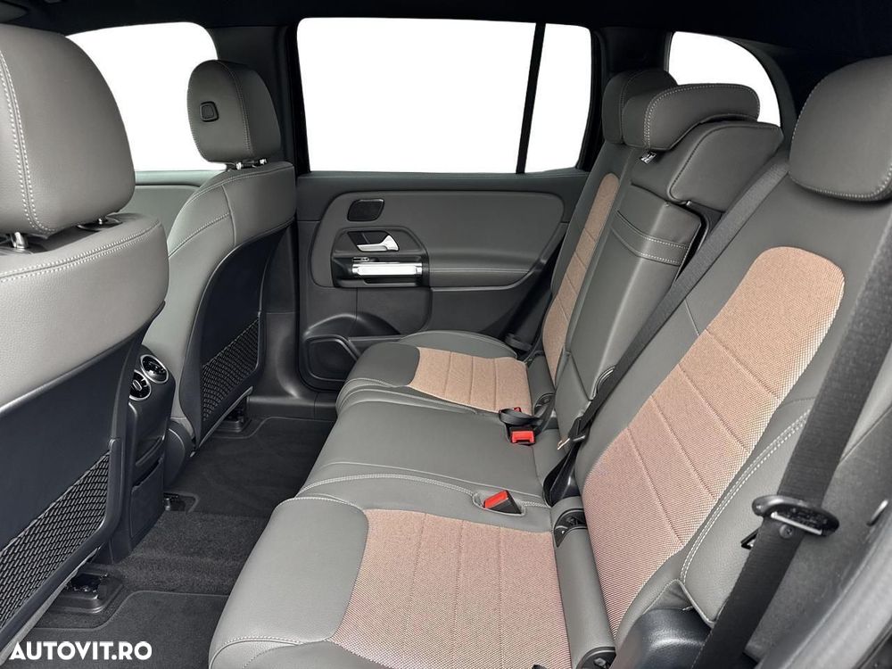 Mercedes-Benz EQB 300 4MATIC - 12