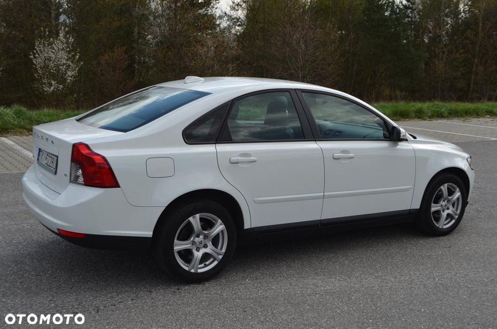 Volvo S40 1.6 Sport - 8