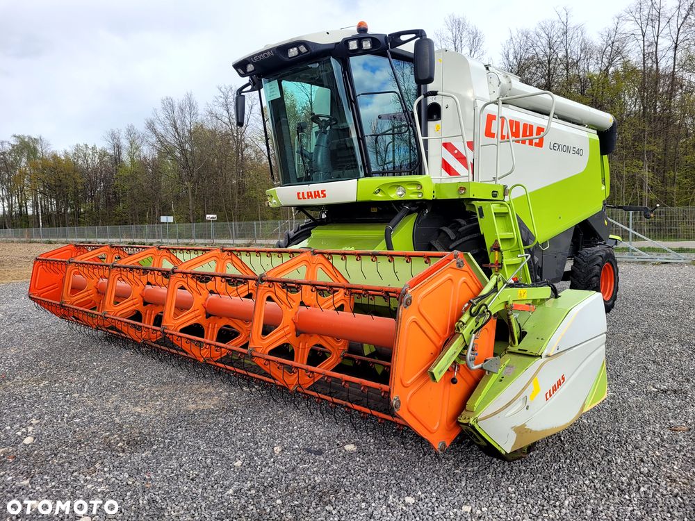 Claas LEXION 540 heder Vario V660 - 3