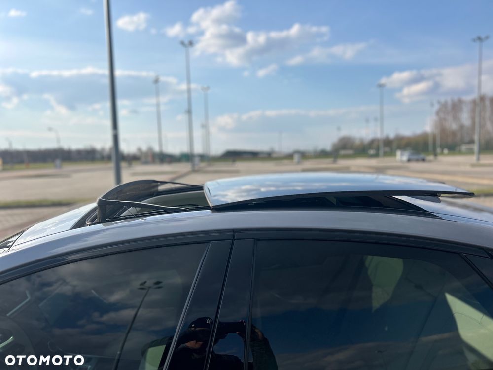 Jaguar XF 2.0 P250 HSE - 11