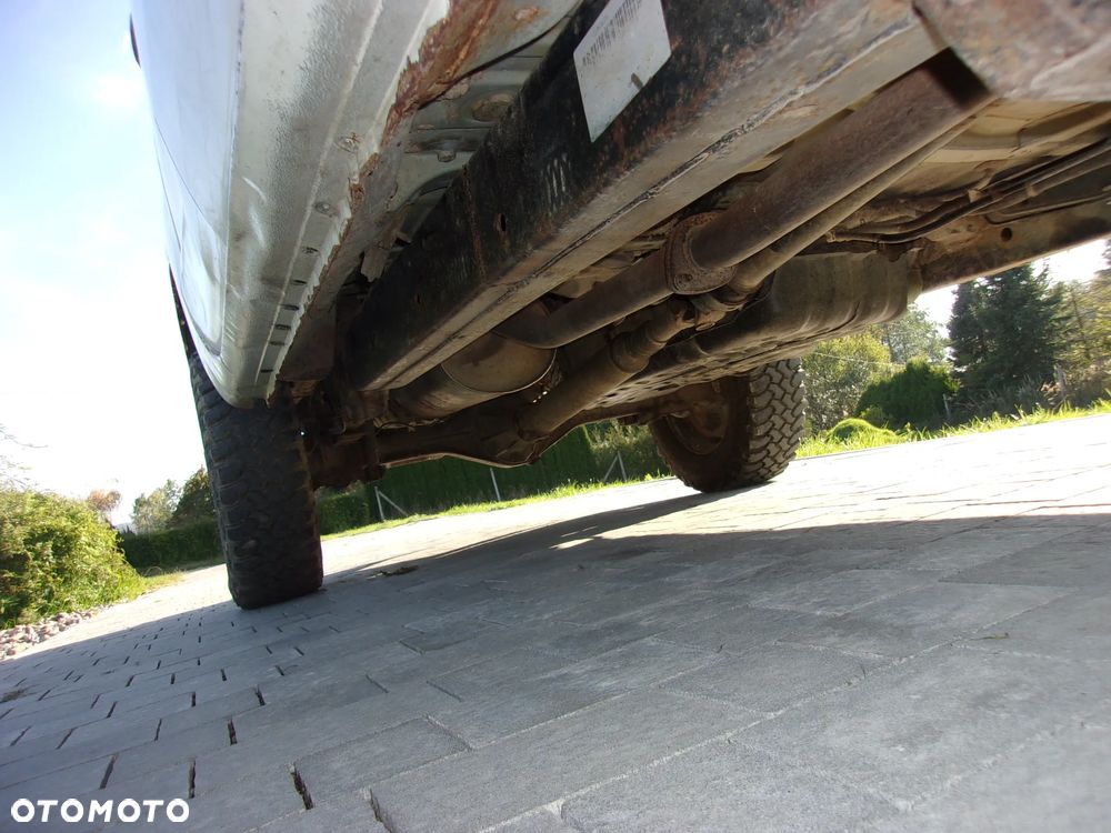 Toyota Hilux 2.5 D-4D Active - 36