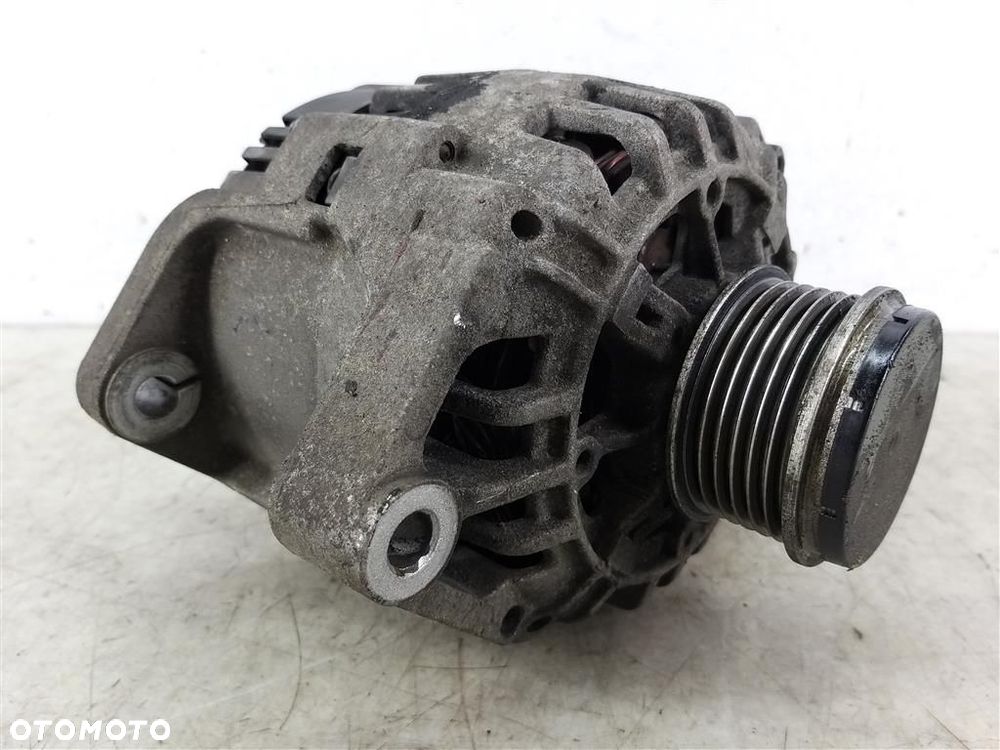 Alternator Renault Megane I 99-02 LAGUNA 1.9 DCI 120A VALEO 8200054588 - 2