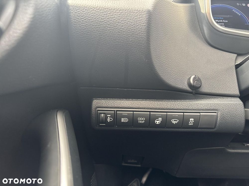 Toyota Corolla 1.8 Hybrid Comfort - 24