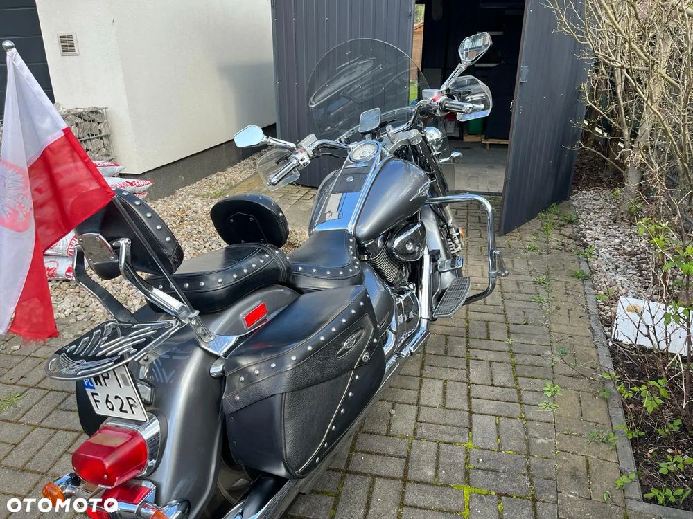 Suzuki Boulevard - 4