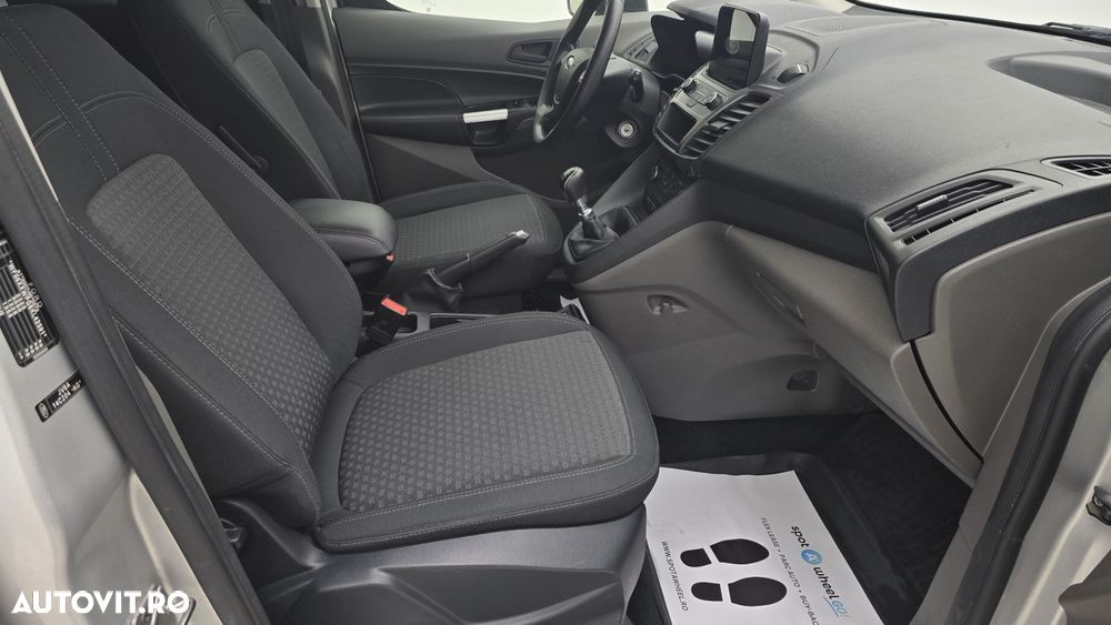 Ford Transit Connect - 19