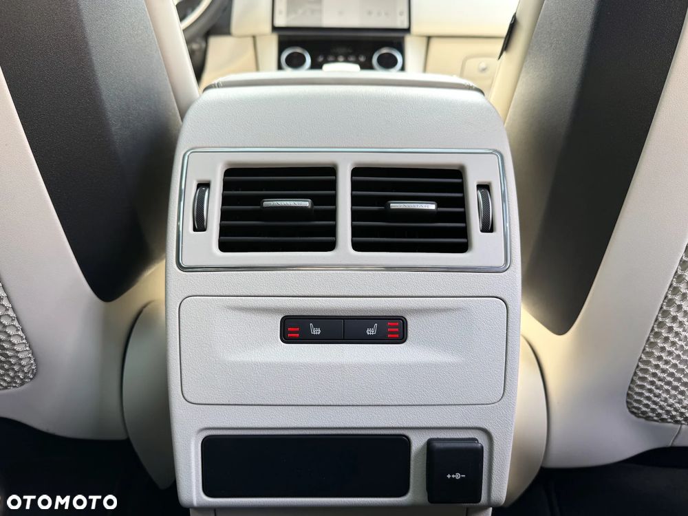 Jaguar F-Pace D200 AWD R-Dynamic S - 15