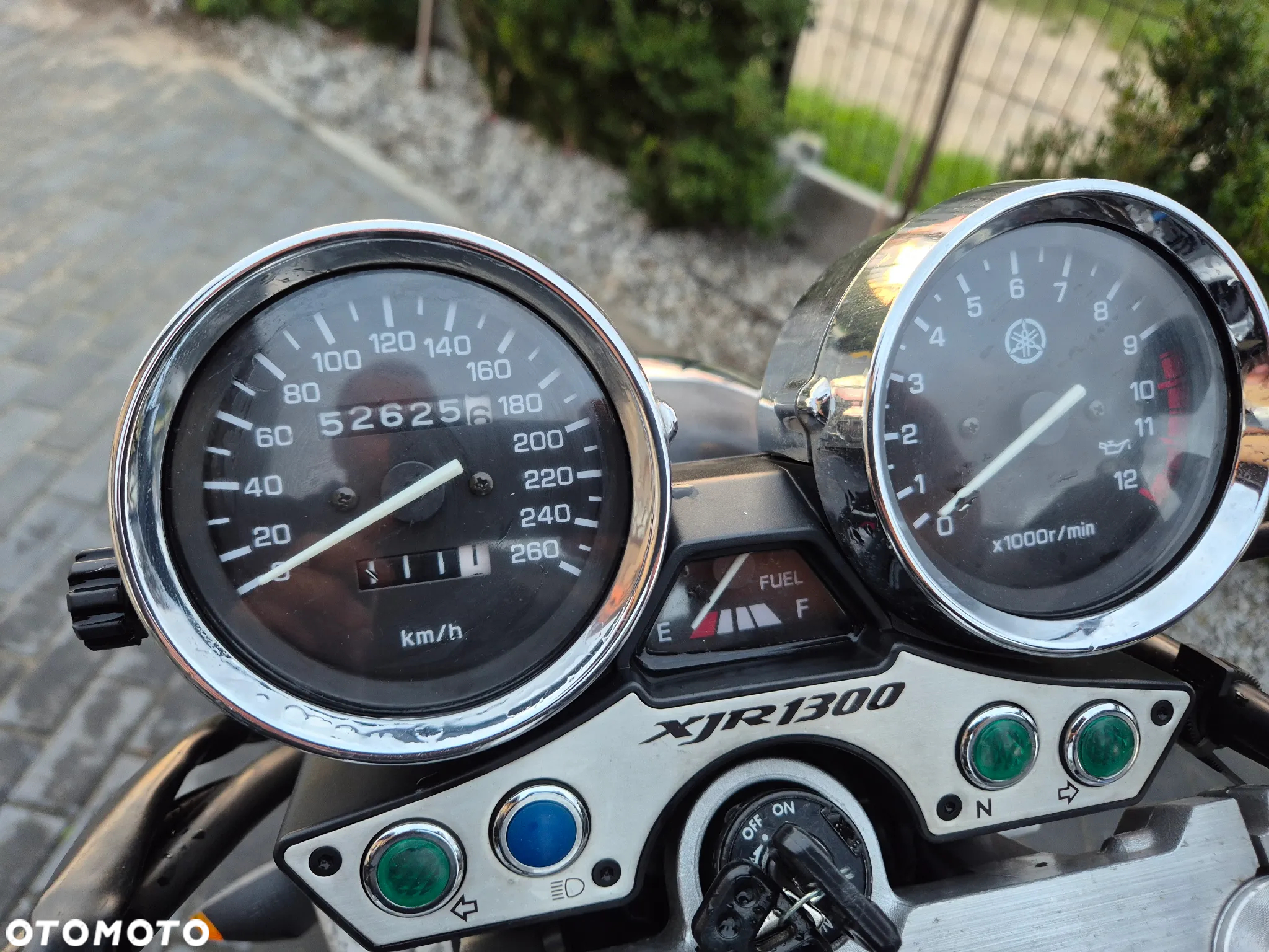 Yamaha XJR - 13