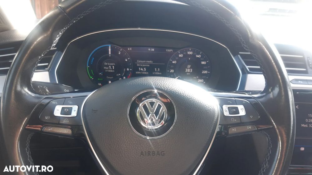 Volkswagen Passat Standard - 8