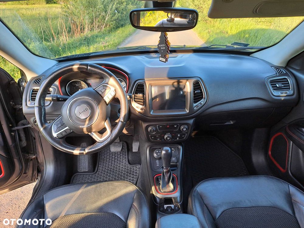 Jeep Compass - 4