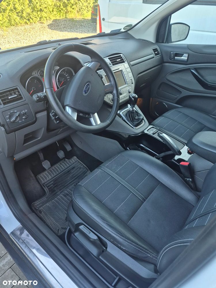 Ford Kuga - 9