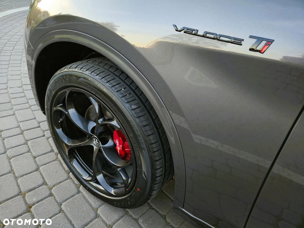 Alfa Romeo Stelvio 2.0 Turbo 16V AT8-Q4 Veloce Ti - 15