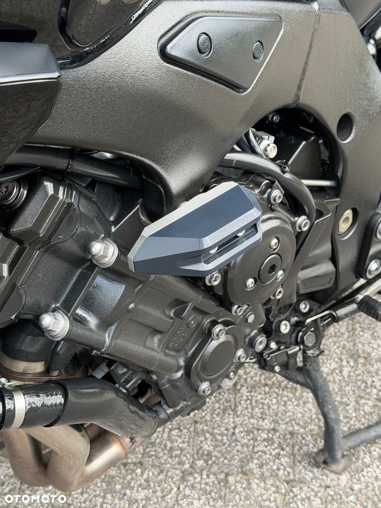 Yamaha FZ - 13