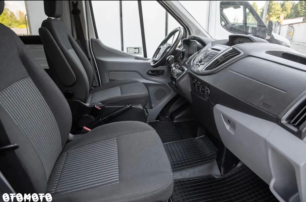 Ford Transit - 22