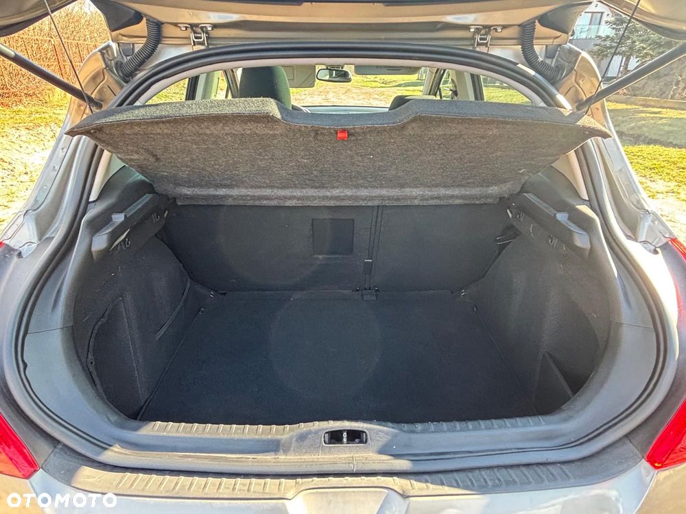 Peugeot 308 1.6 Premium - 4