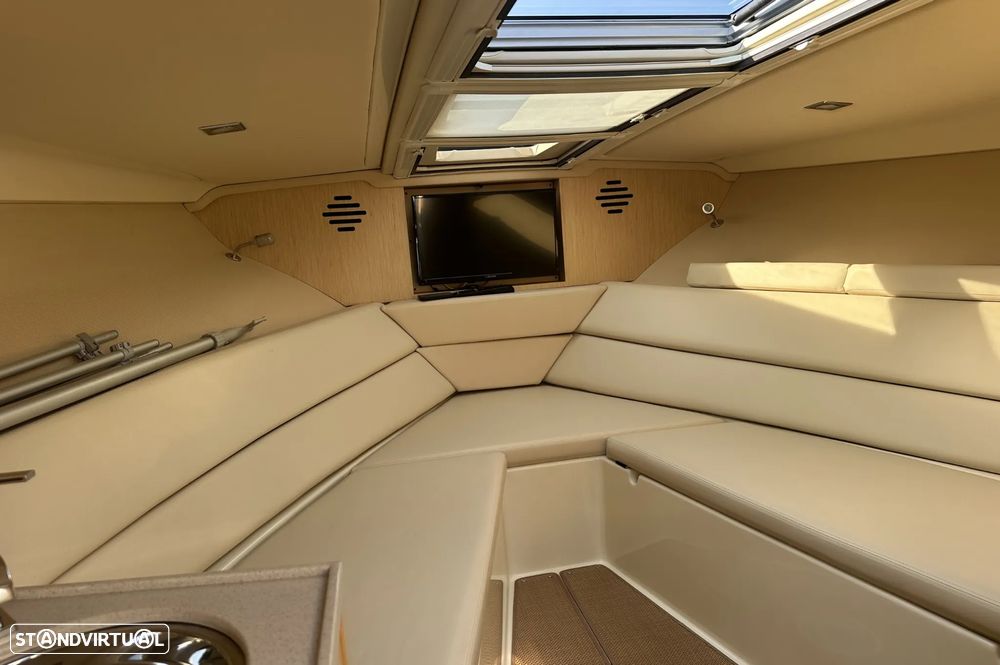 Chris Craft Corsair 32 - 10