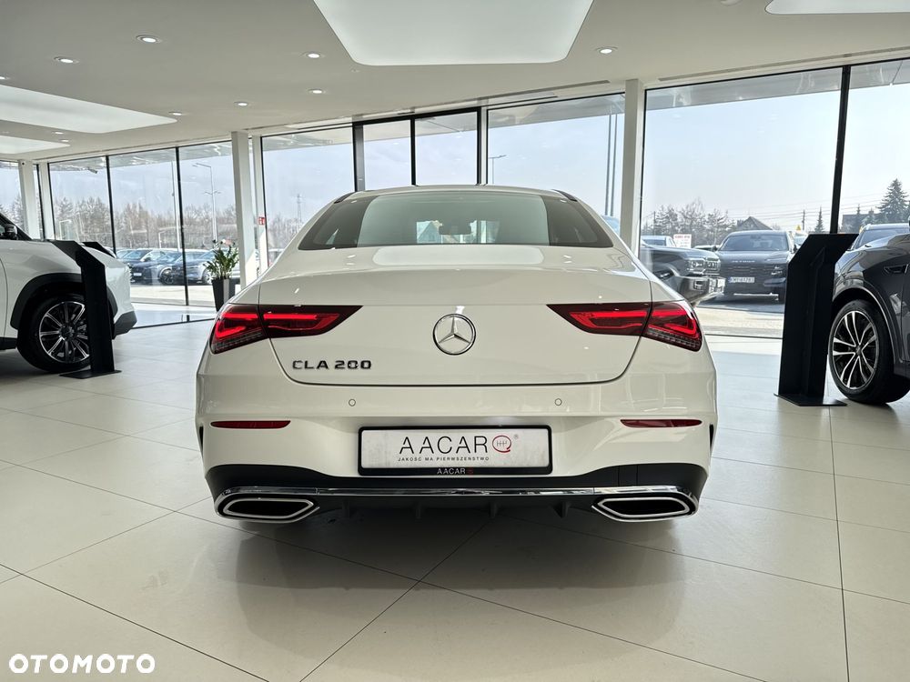 Mercedes-Benz CLA - 4