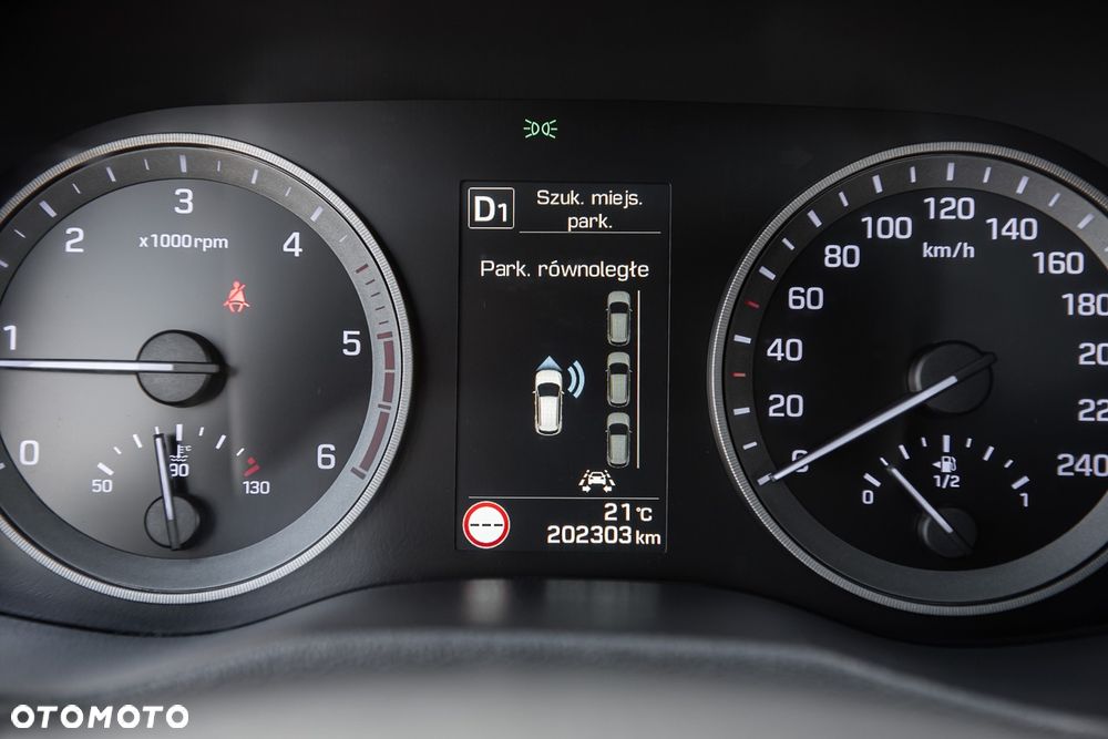 Hyundai Tucson blue 1.7 CRDi 2WD DCT Premium - 21