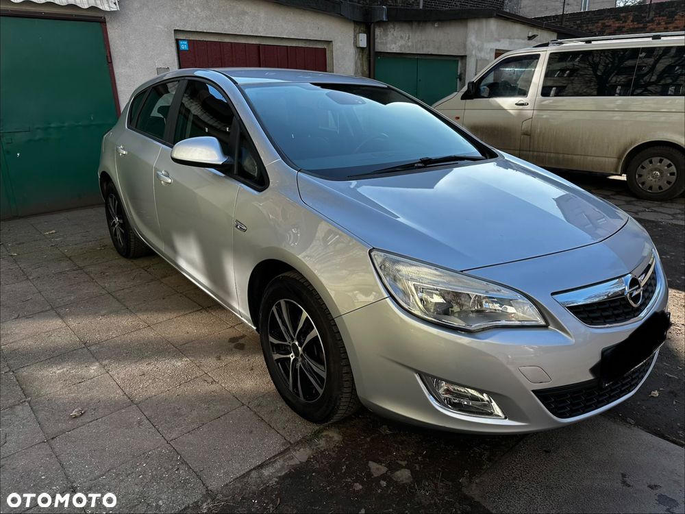 Opel Astra 1.4 T Cosmo - 18