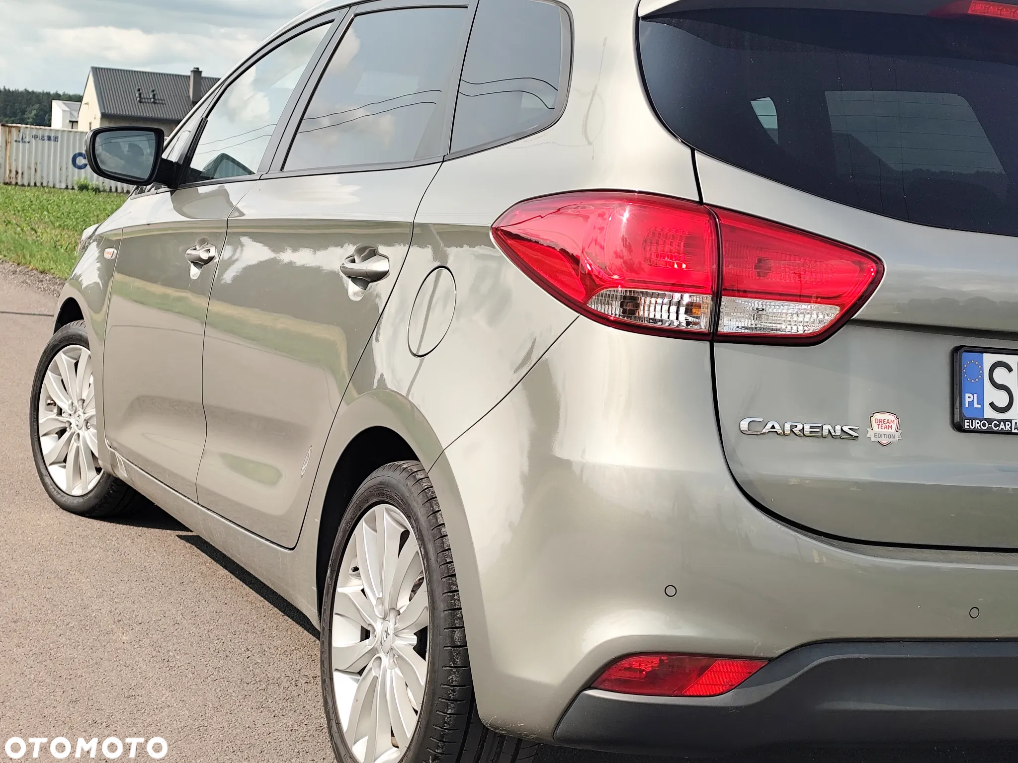 Kia Carens 1.6 GDI Dream Team Edition - 20