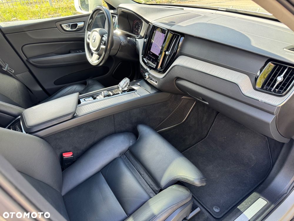 Volvo XC 60 B4 D Inscription - 37