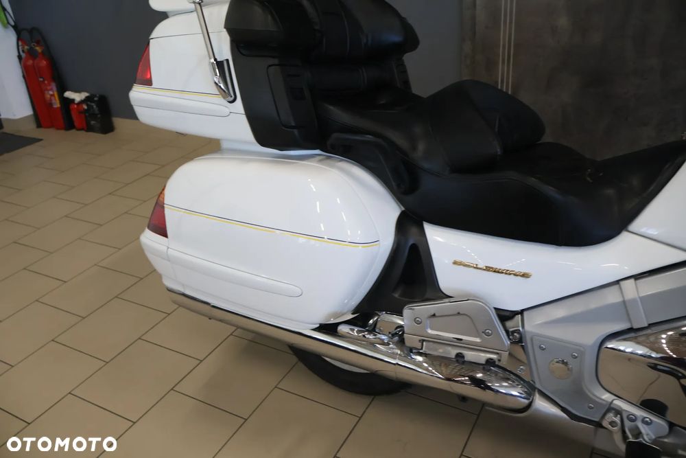 Honda GL - 11