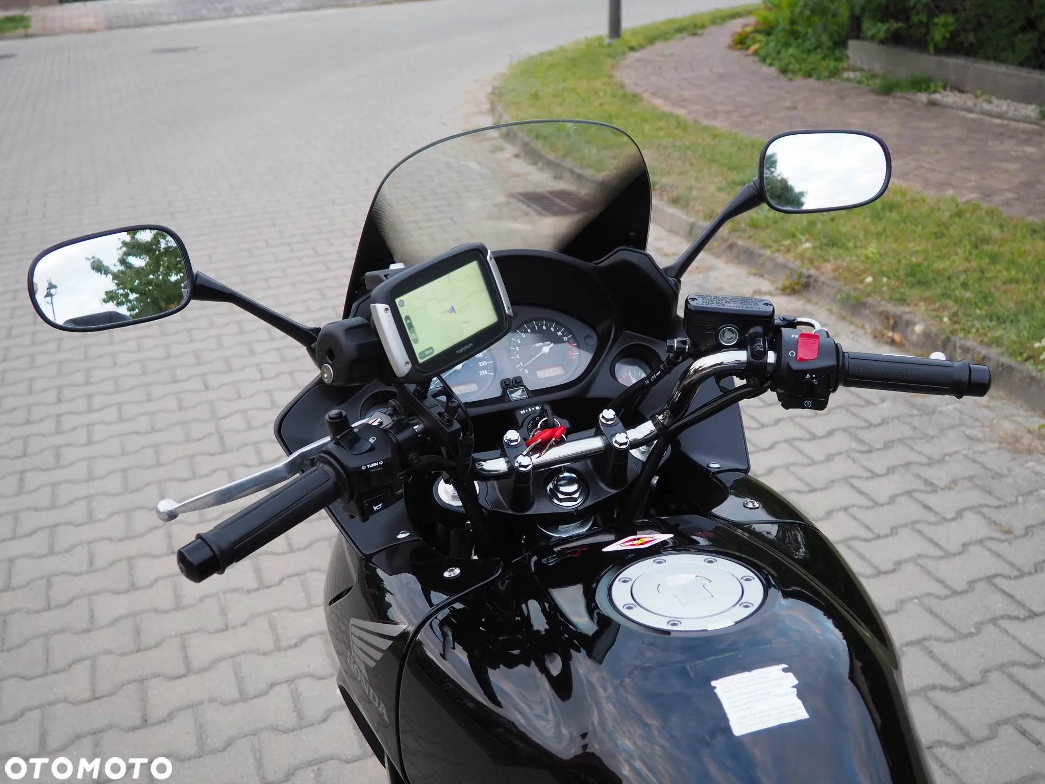 Honda CBF - 32