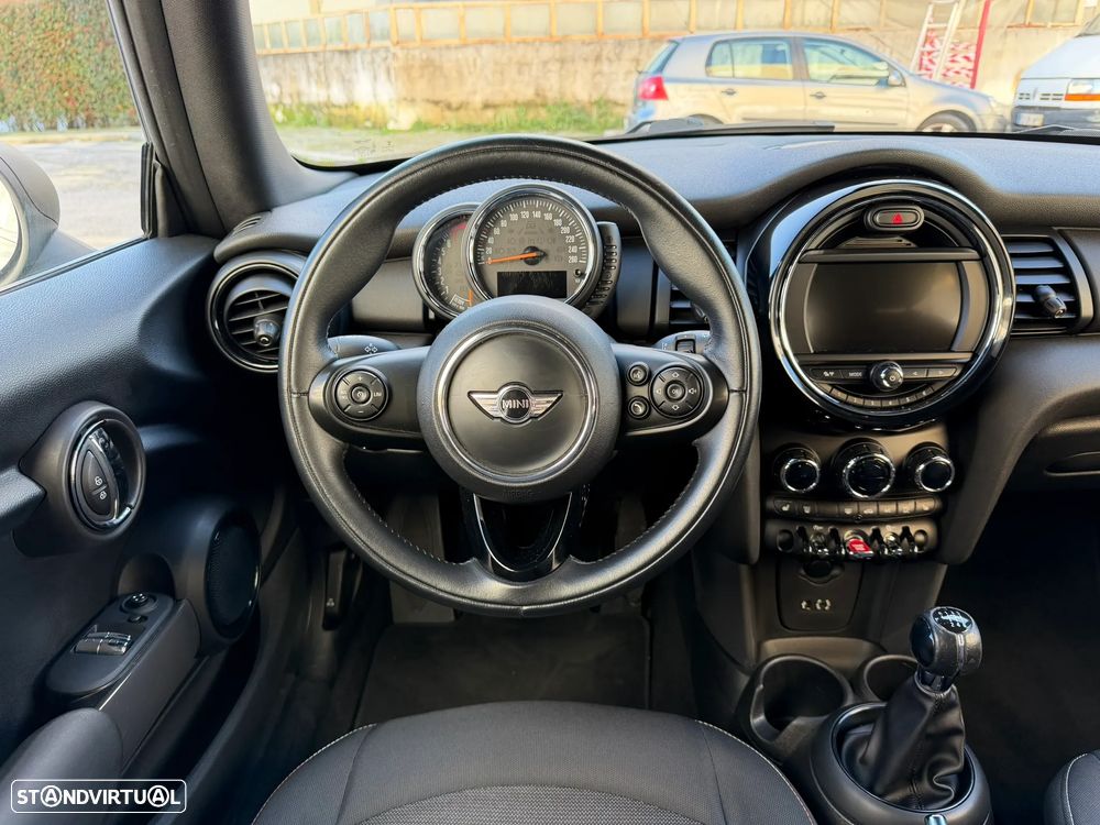 MINI 3 Portas One - 9