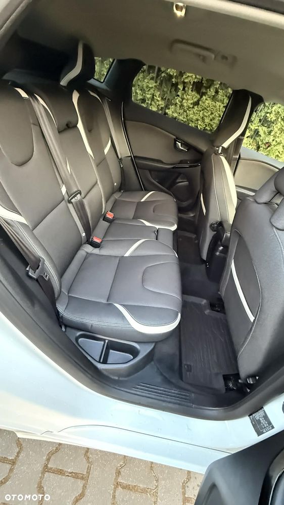 Volvo V40 D3 Drive-E Summum - 13