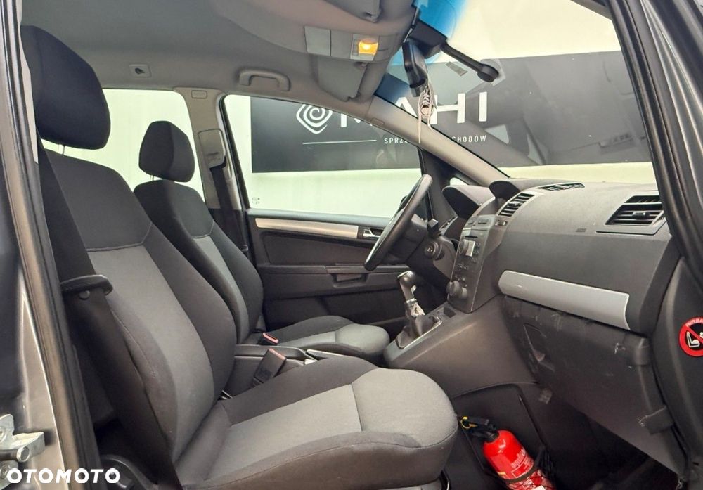 Opel Zafira - 18