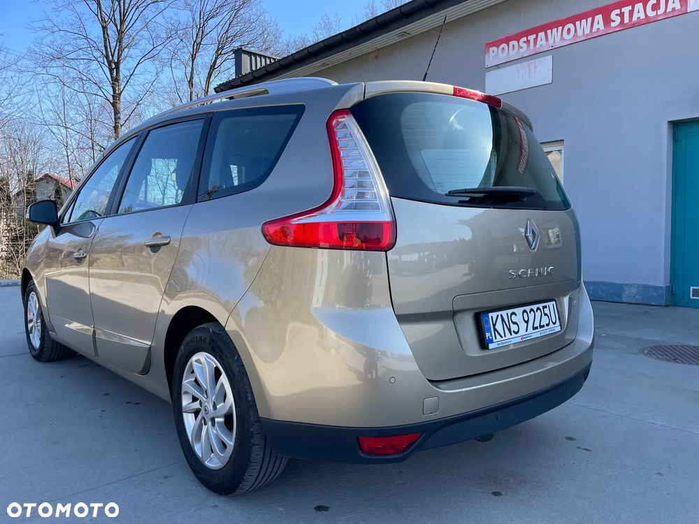 Renault Grand Scenic ENERGY TCe 130 S&S Paris - 9