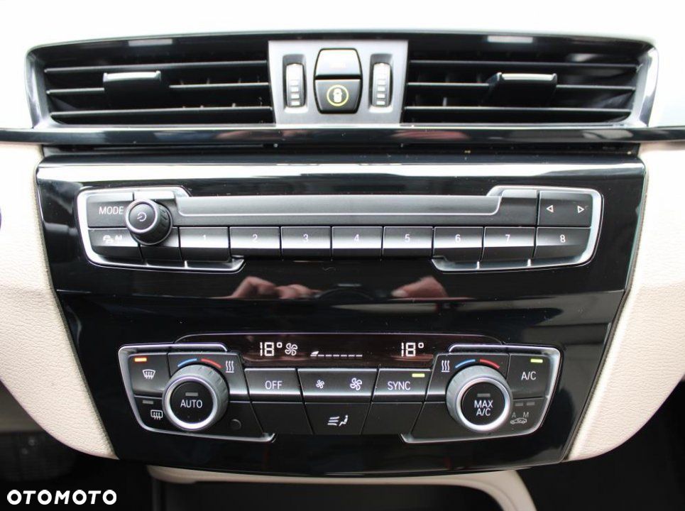 BMW X1 - 26