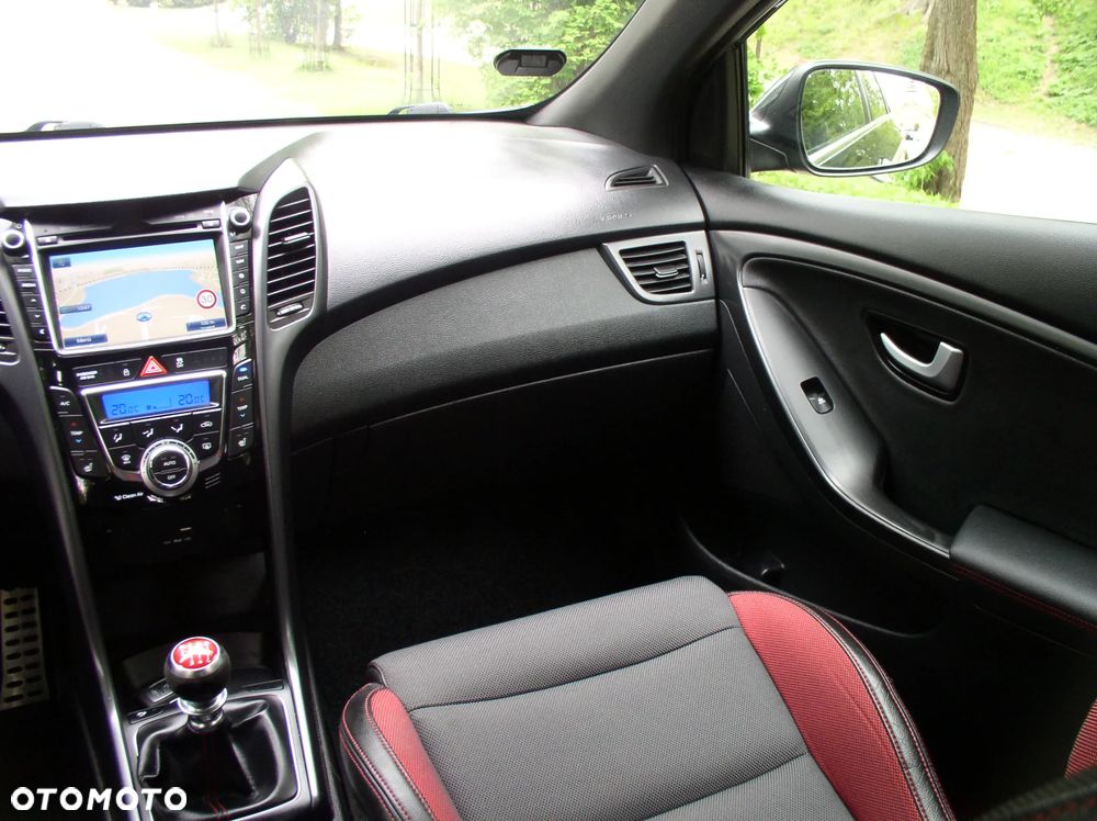 Hyundai i30 1.6 GDI Turbo Luxury - 7