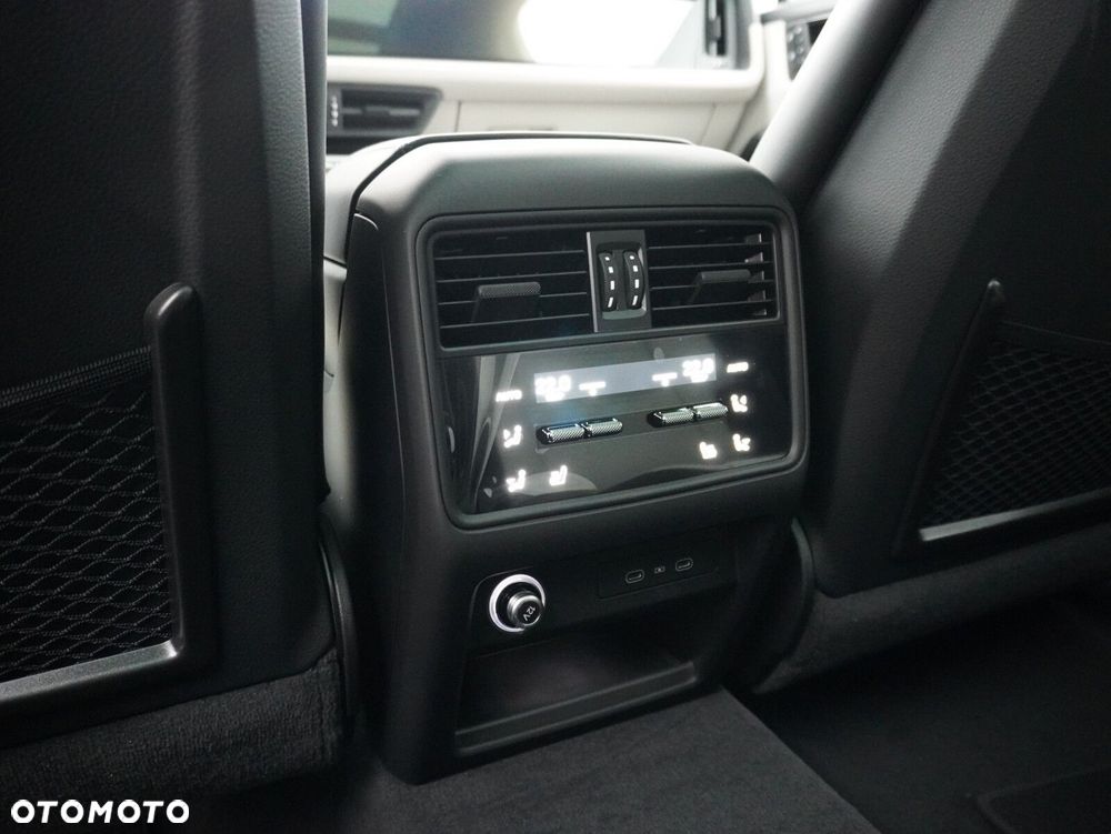 Porsche Cayenne S E-Hybrid PHEV Black Edition - 36
