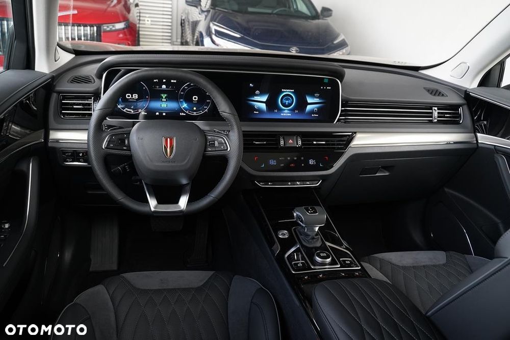 Hongqi HS5 2.0T AWD - 32