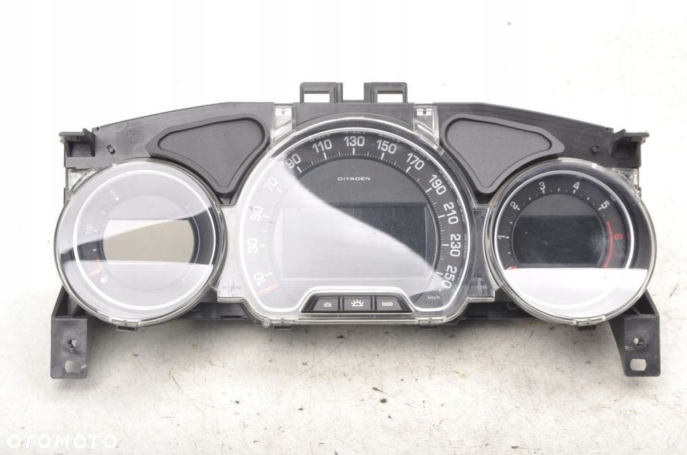 CITROEN C5 III X7 2.0 16V BENZYNA LICZNIK ZEGARY - 1