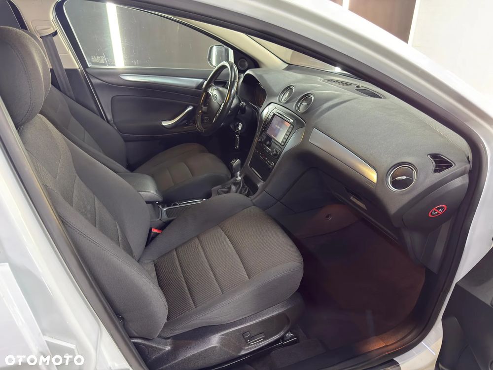 Ford Mondeo 2.0 TDCi Titanium X - 13